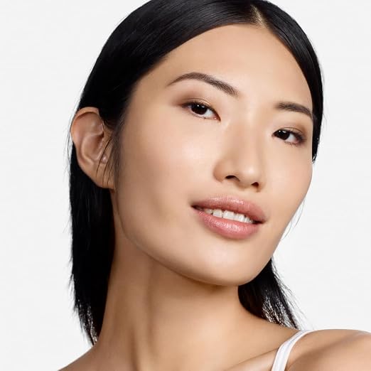 AG Bone WN 04 - very fair, warm-neutral undertones