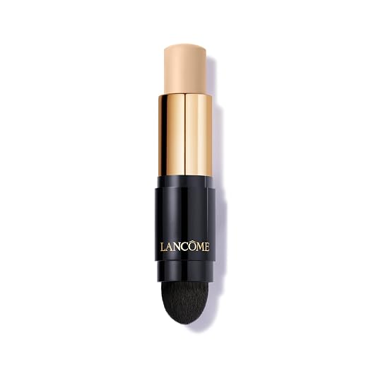 110 Ivoire C: Fair Skin With Cool Undertones