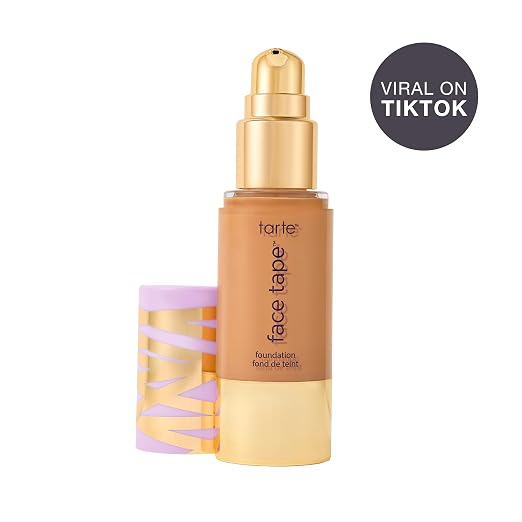 44H tan honey (tan skin with warm, peach undertones)
