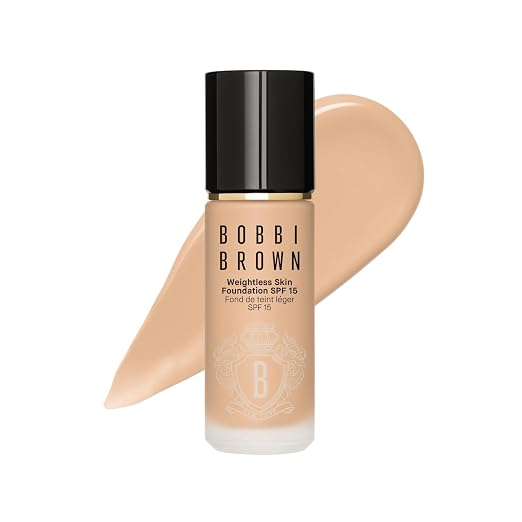 16 Beige (Light medium beige with a balance of pink and yellow undertones; for light to medium skin)