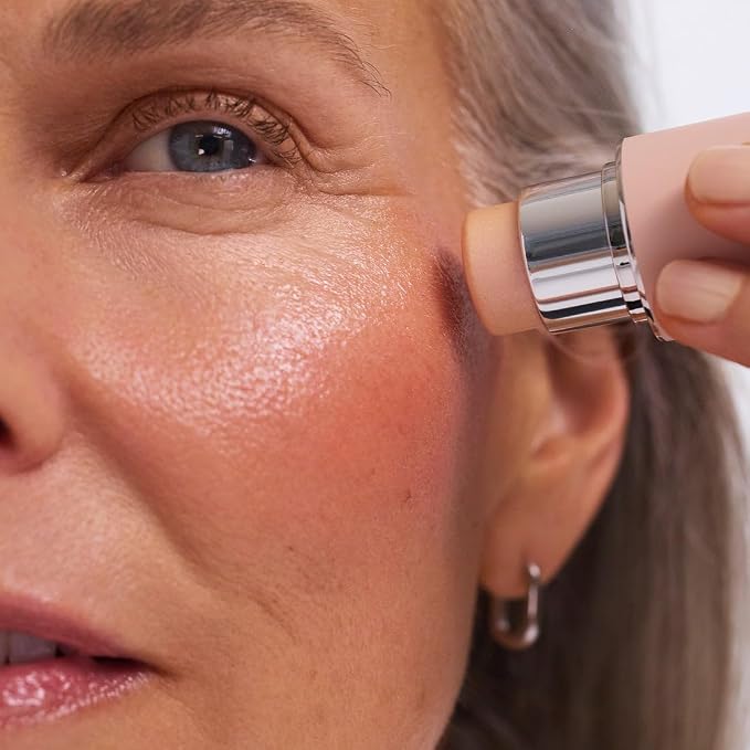 Glow Glaze HIGHLIGHTER - Gives you the ultimate skin shine
