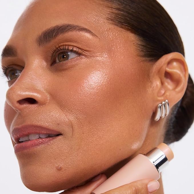 Glow Glaze HIGHLIGHTER - Gives you the ultimate skin shine