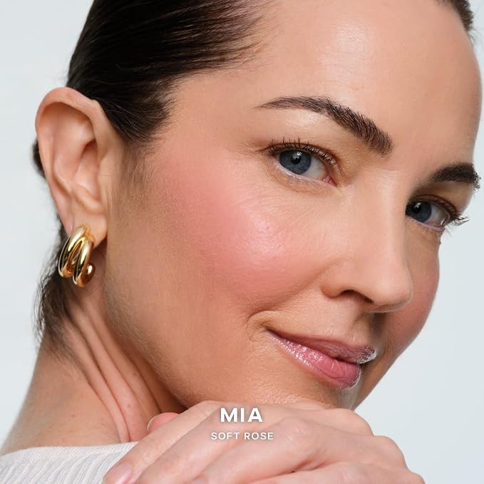 Mia