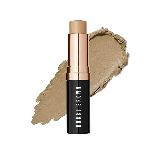 24 Honey (Tanned beige with peachy yellow undertones; for medium to dark skin)