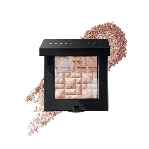 02 Pink Glow (A soft pink shimmer)