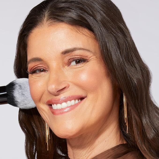 Deep + Classic Bronzer Brush