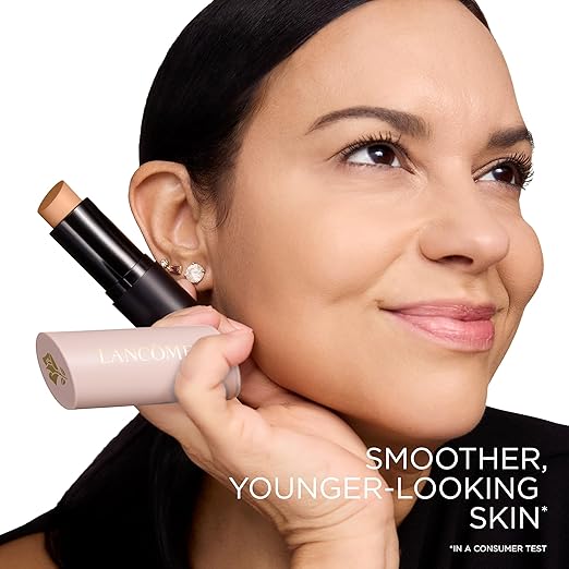 210 Buff N: light skin with neutral/peachy undertones